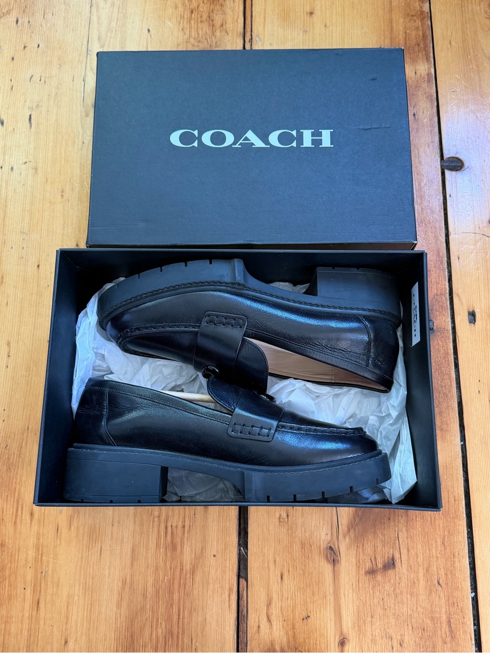 COACH Leah Loafer Black | Women’s Size 8 | Like New with box